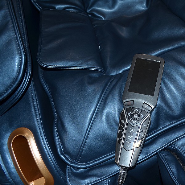 Massagesessel REXTON Z18 mit SL-Track-Mechanismus und Bluetooth-Lautsprechern – Blau